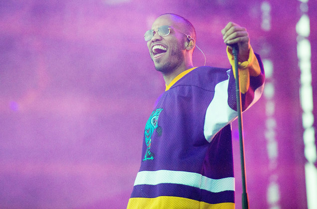 Dr. Dre Joins Anderson.Paak Onstage in London (Watch)